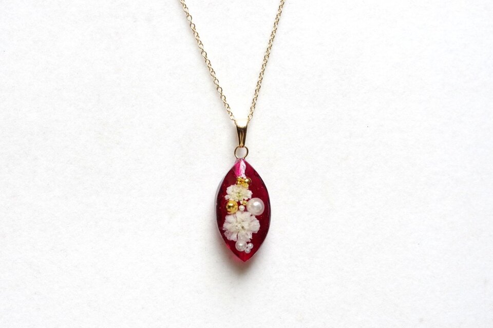 レジンアート　マーキスペンダント〈世界樹の花〉