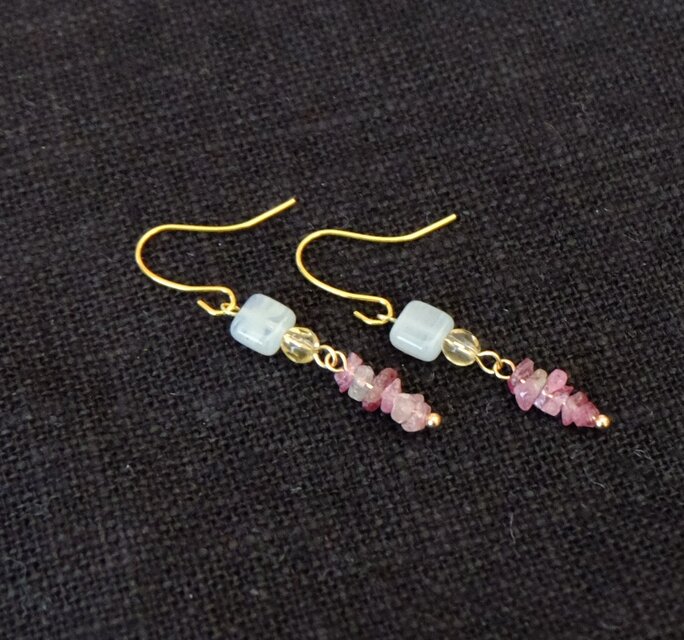 G59【天然石 ピンクトルマリン】優しい色味のピアス（パーツ変更可能