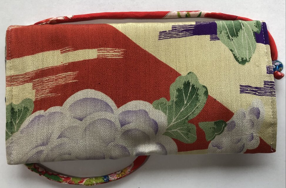 8269 花柄の長襦袢で作った和風財布・ポーチ | iichi 日々の暮らし