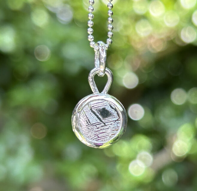 ムオニオナルスタ隕石（メテオライト）シルバーペンダント◇Silver Pendant with chain