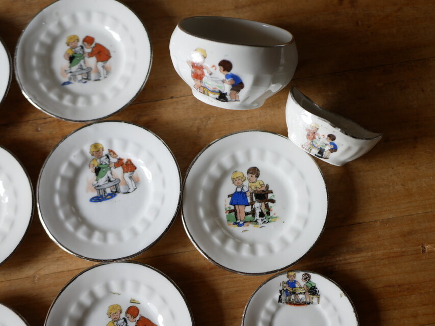 ディネット セット 子供の絵柄 フランスアンティーク アンティークの