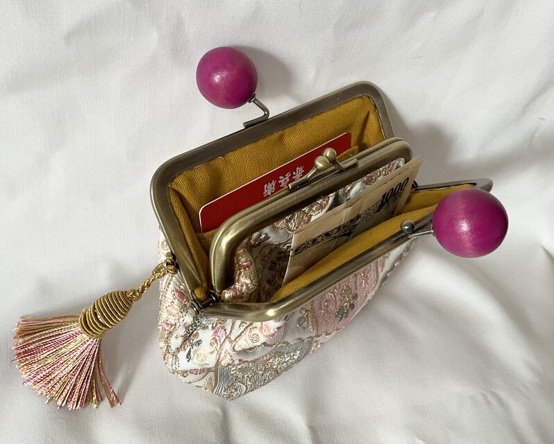 インド刺繍 木玉親子がま口ミニ財布 繊細 スパンコール | iichi 日々の