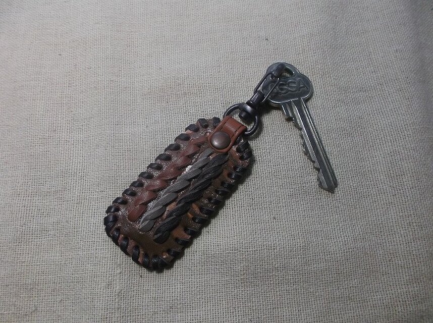 レザーキーリング　キーホルダー　