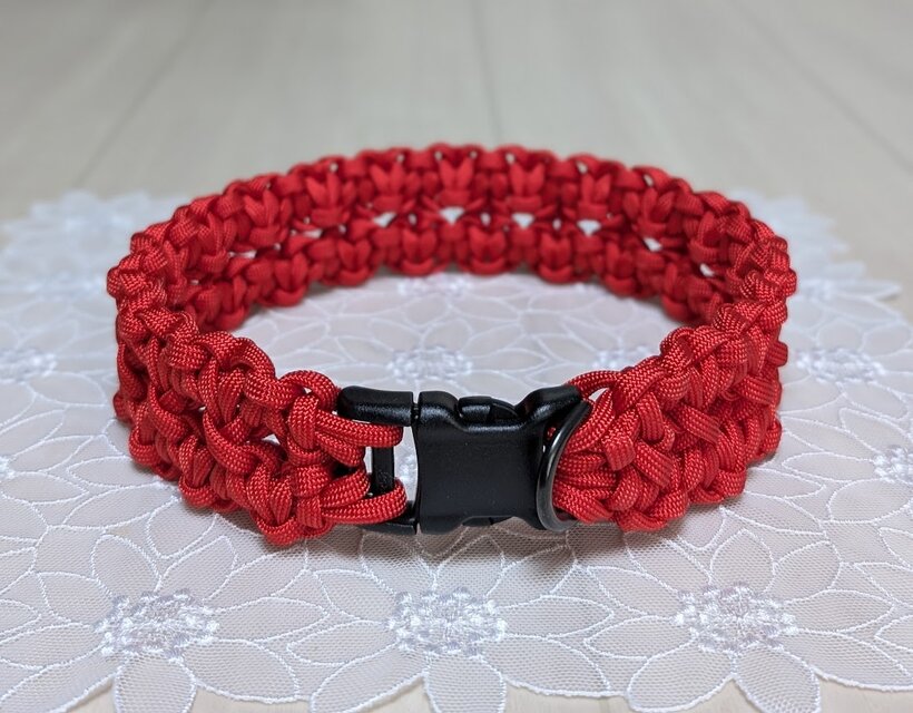 パラコード首輪 大型犬用 (内径42cm) サイズを小さくしてイタグレ