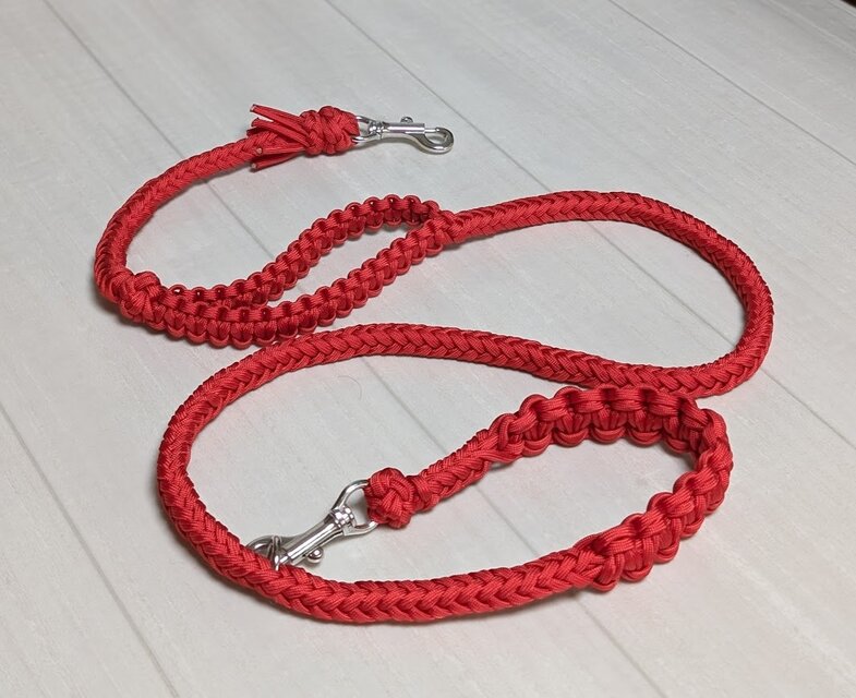 パラコード 使い勝手の広がるカフェリード　大型犬用(全長１2０ｃｍ)　お揃い有り首輪と共に