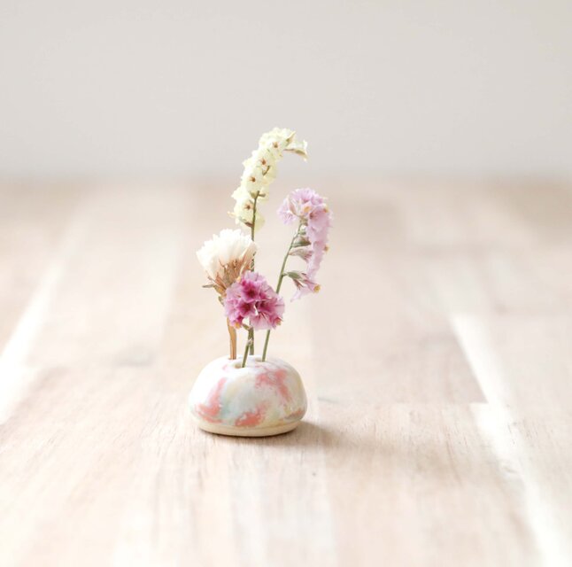 春色模様のボタン型花立て ＊ ドライフラワー付き