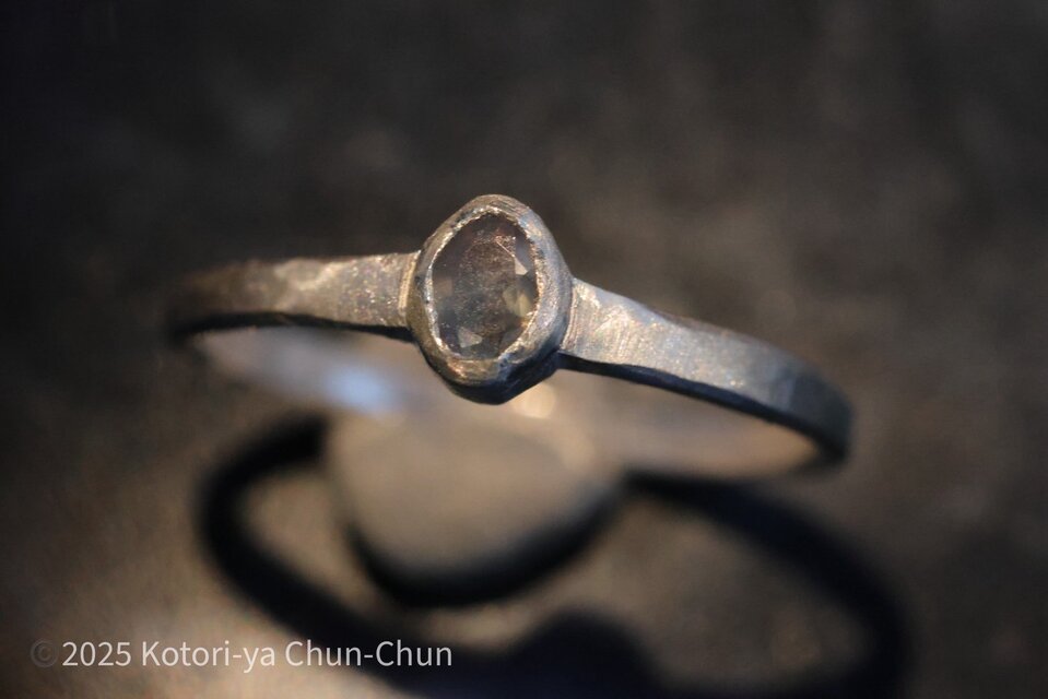 アレキ好き必見】ロシア産アレキサンドライト・シルバーリング【銀王