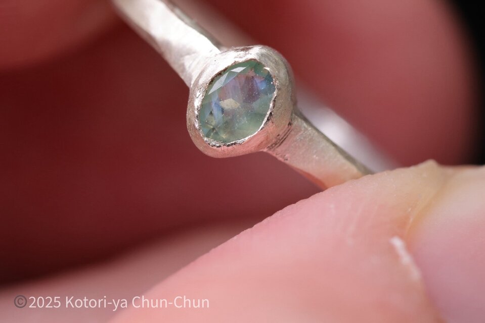 アレキ好き必見】ロシア産アレキサンドライト・シルバーリング【銀王