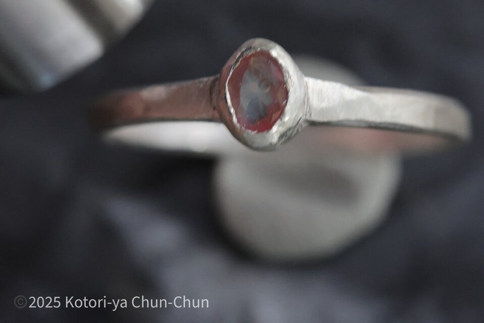 アレキ好き必見】ロシア産アレキサンドライト・シルバーリング