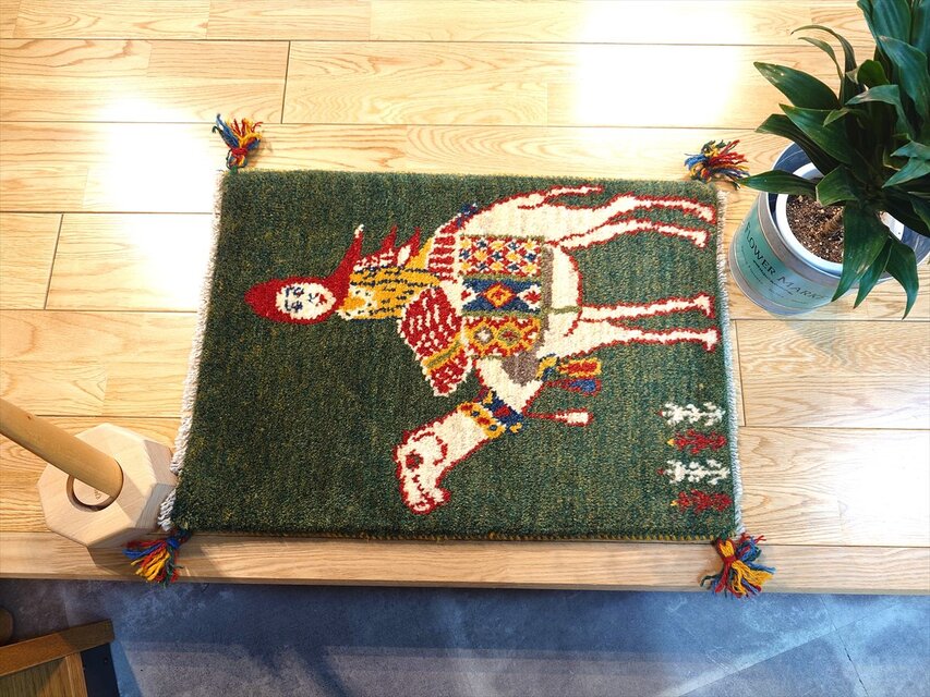 ペルシャ絨毯ギャッベ カシュガイ　玄関 ペルシャ ギャッベ 玄関マット小 61.5x43.5cm 深く美しい緑色