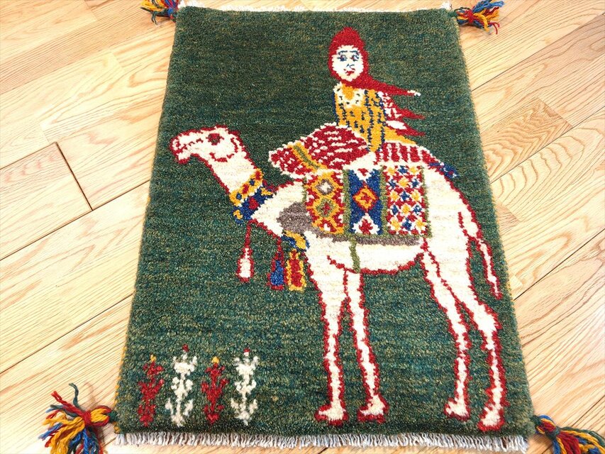 ペルシャギャッベ カシュガイ玄関