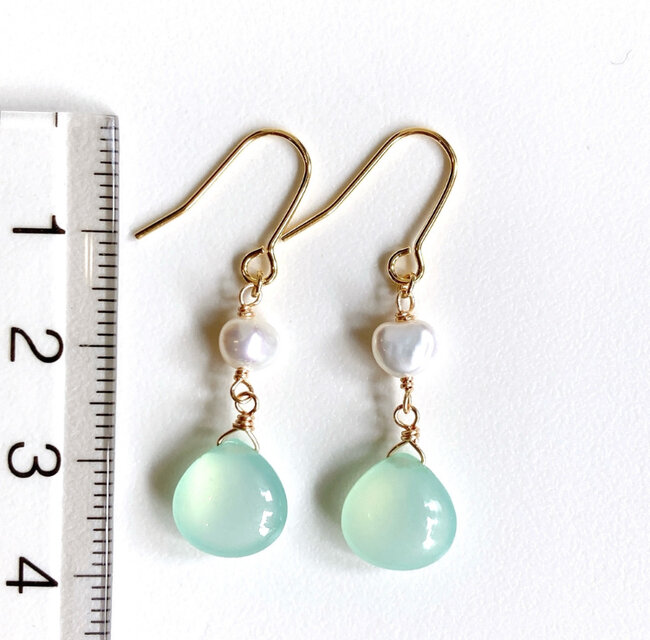 14kgfバイカラーグリーンカルセドニーピアス/イヤリング PT900 グリーンカルセドニー ピアス | ete bijoux (Women