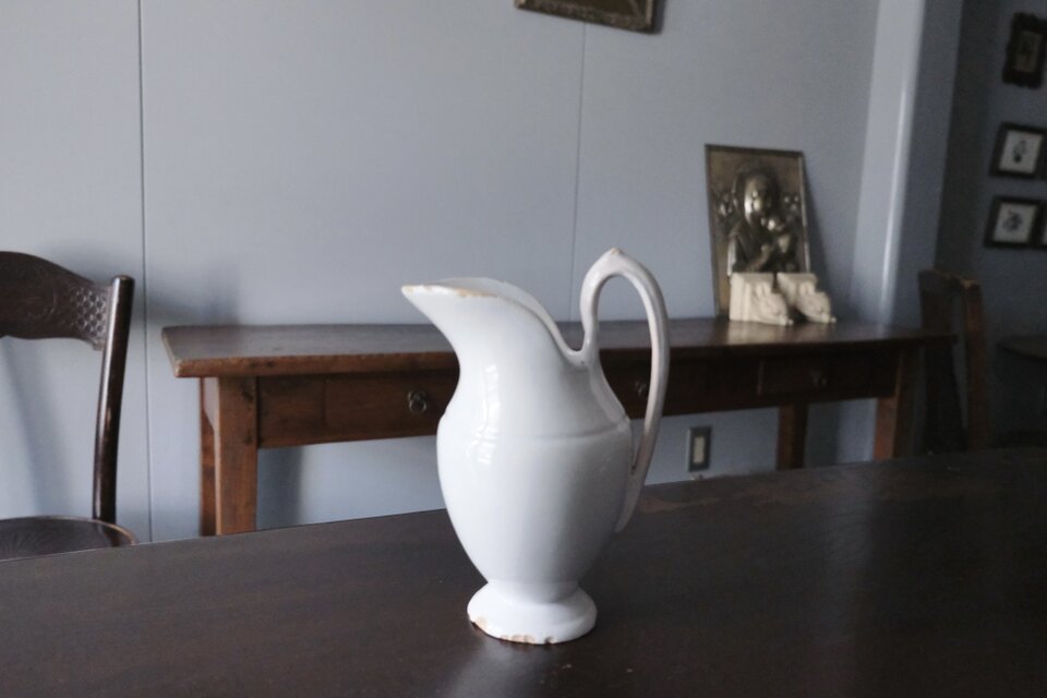 白釉 ピシェ エギエール h24.5cm ムスティエ もしくは リュネヴィル