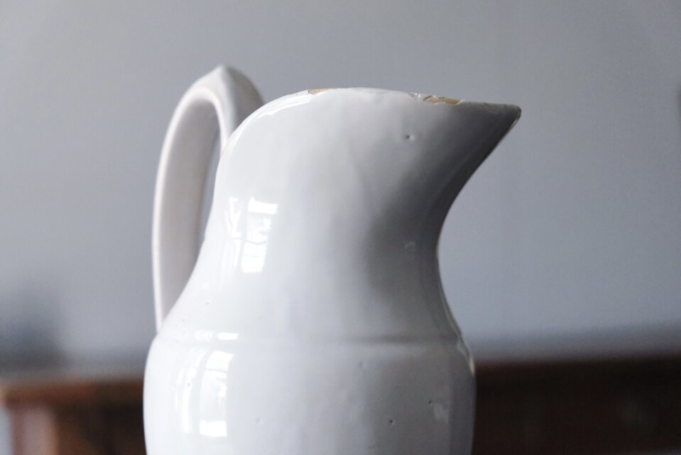 白釉 ピシェ エギエール h24.5cm ムスティエ もしくは リュネヴィル