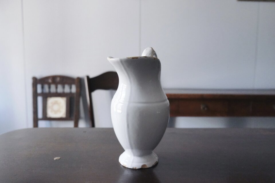 白釉 ピシェ エギエール h24.5cm ムスティエ もしくは リュネヴィル