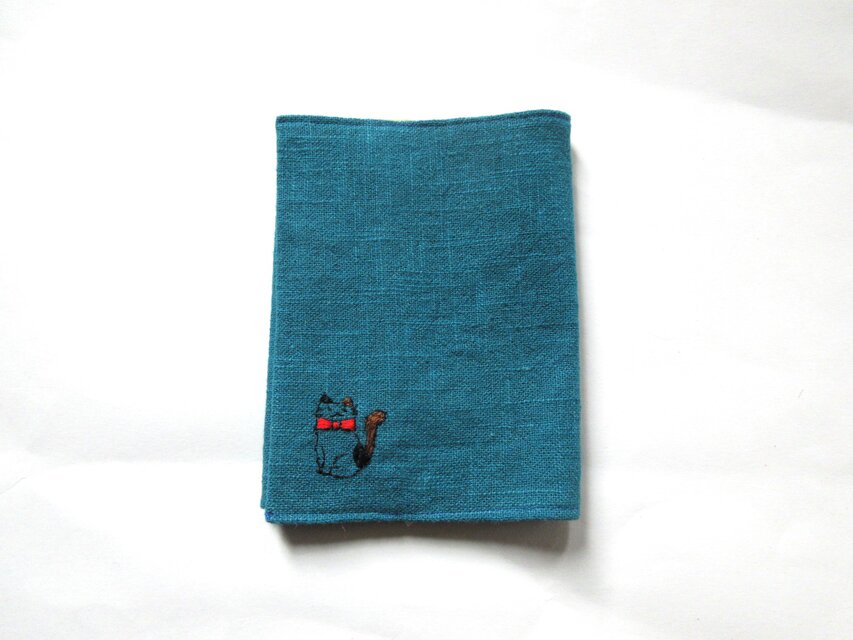 猫の刺繍 リネンブックカバー＊ターコイズブルーB