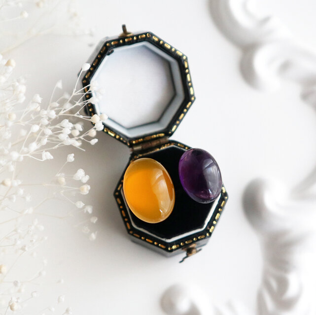 ビビッドカラー！アメジストとイエローカルセドニーのフォークリング　金アレ対応