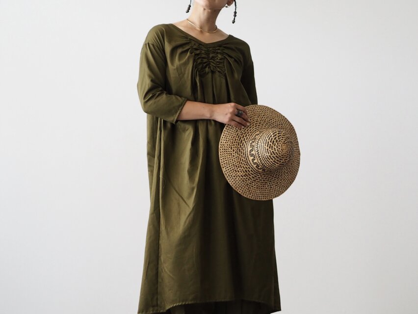 シャーリングワンピース/オリーブ