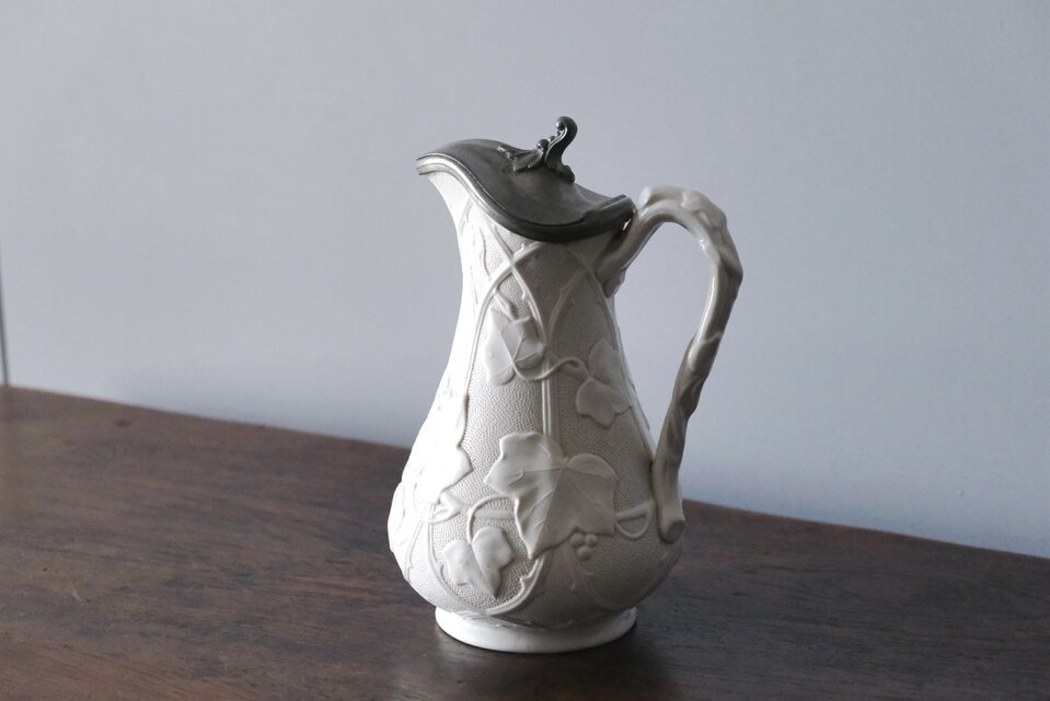 イギリス 塩釉炻器 ピシェ ピッチャー 蓋つき レリーフ アイビー