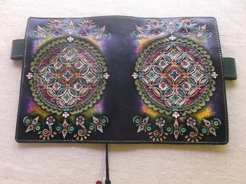 ほぼ日手帳対応、文庫サイズカバー　牛革　刻印＆拭き染め ほぼ日手帳対応 牛革文庫サイズ手帳カバー 刻印＆拭き染め