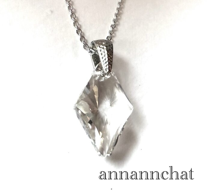 Vantique」MAISON MARTIN MARGIELA SWAROVSKI NECKLACE