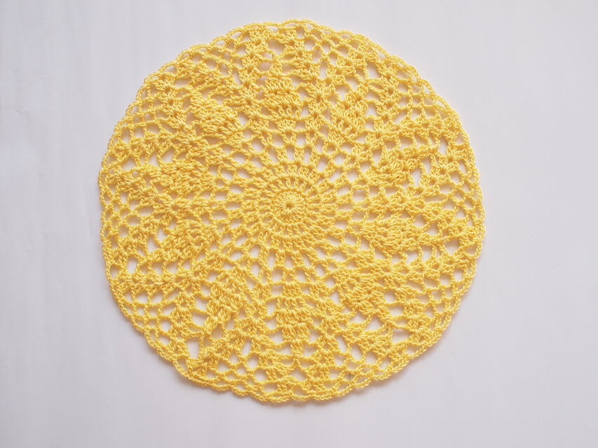 botan ドイリー イエロー【23.0cm】