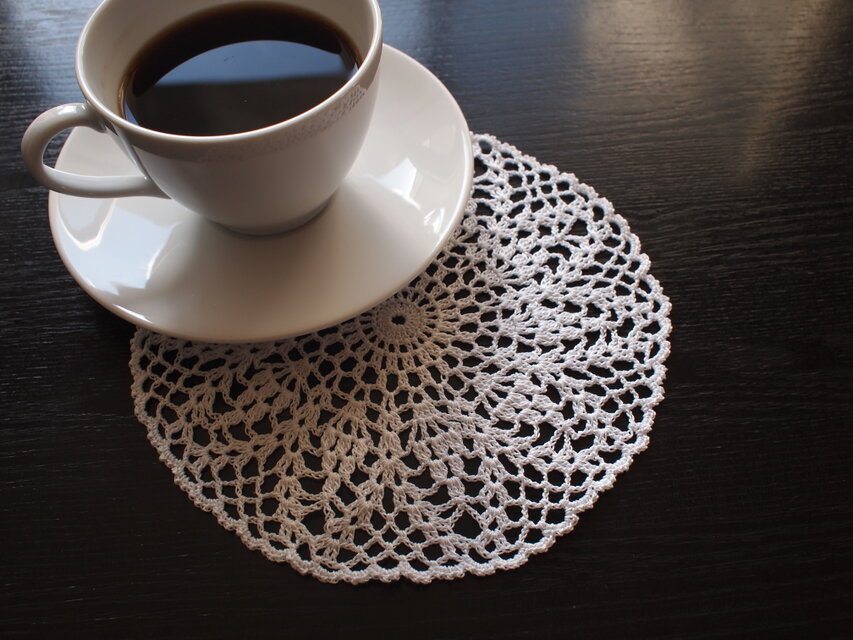 botan ドイリー ホワイト【18.0cm】