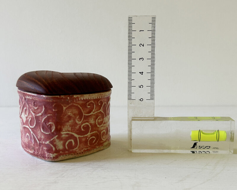 ハート柱・赤 | iichi 日々の暮らしを心地よくするハンドメイド