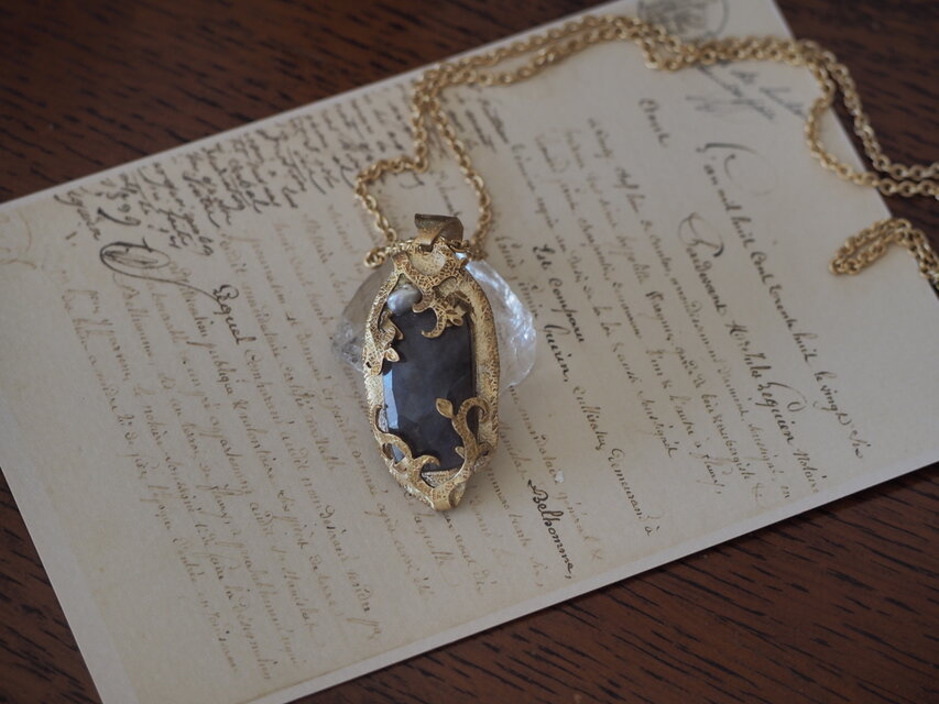 夏の朝に　サファイア