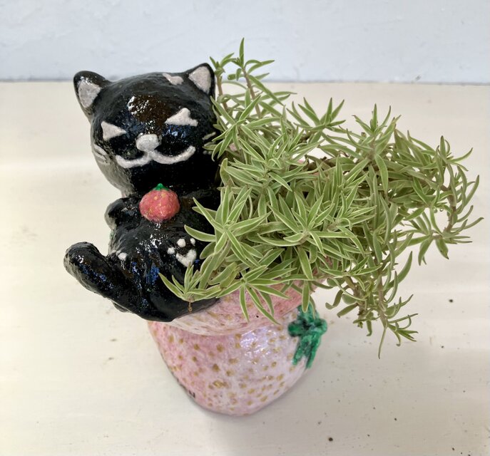 植木鉢 セメント ミニサイズ猫 いちご形プランターオブジェ手作り