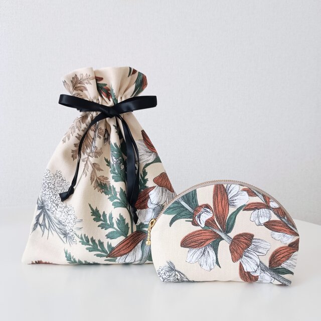 半月ポーチ 植物柄 ボタニカル 20cmファスナー ハンドメイド | iichi