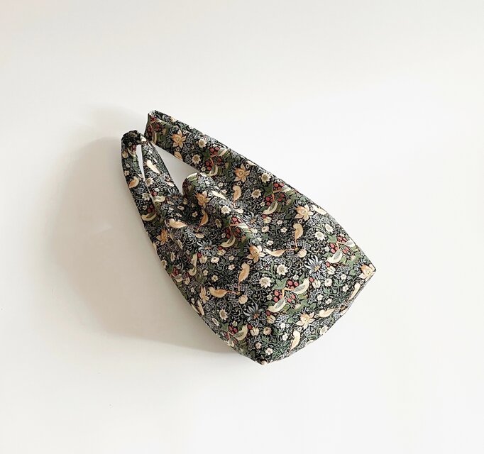 ウィリアムモリス イチゴ泥棒 毎日使いたくなるマルシェバッグ 手提げトート