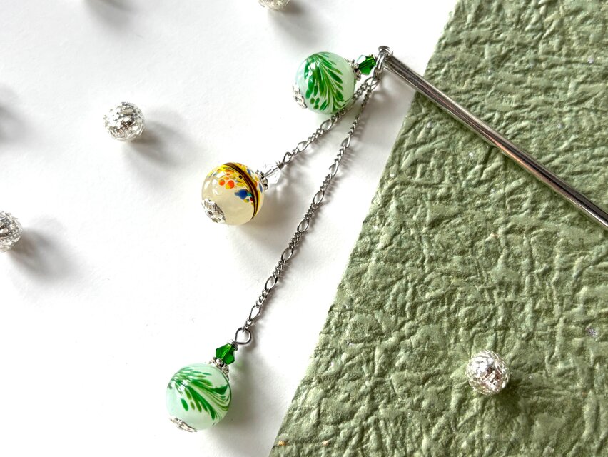 かんざし　緑と黄色のとんぼ玉3連　一本挿し　一本簪　涼しげ　夏　ガラス　グリーン　イエロー