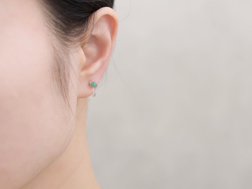 誕生石が選べる【樹脂 ノンホール イヤリング】1粒 シンプル 4mm