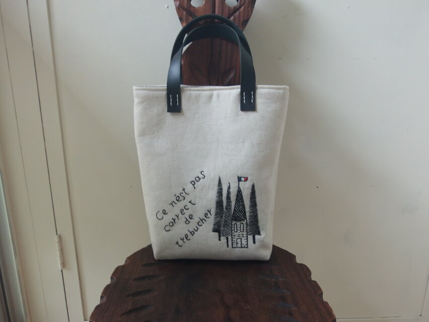 手刺繍のミニバック・フランス田舎風景