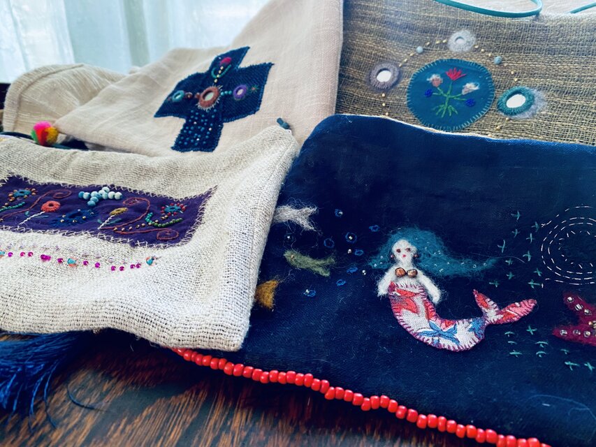 お散歩ポシェット…人魚姫 | iichi 日々の暮らしを心地よくする