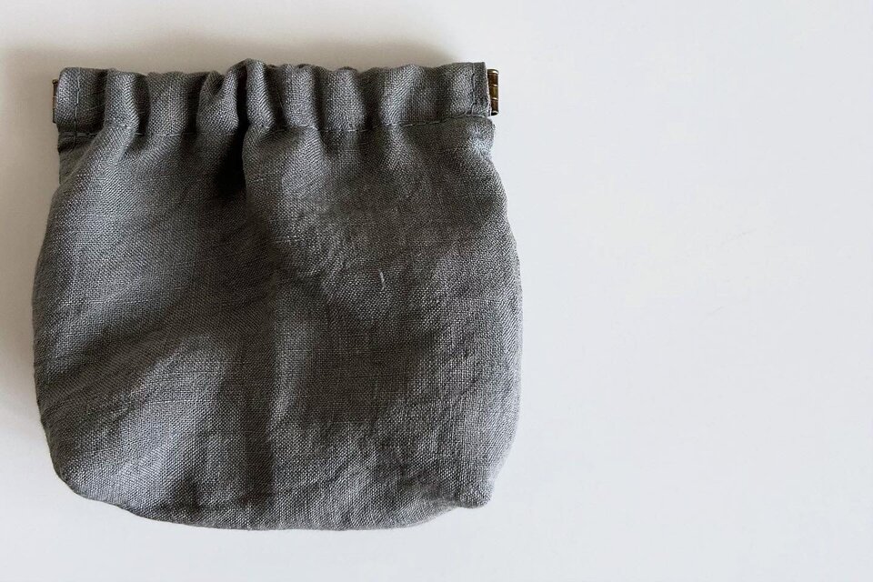 SIMPLE POUCH / gray