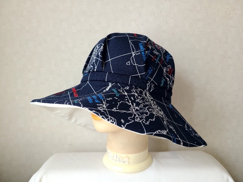 魅せる帽子☆気分は世界旅行♪コットンプリントのキャプリーヌ