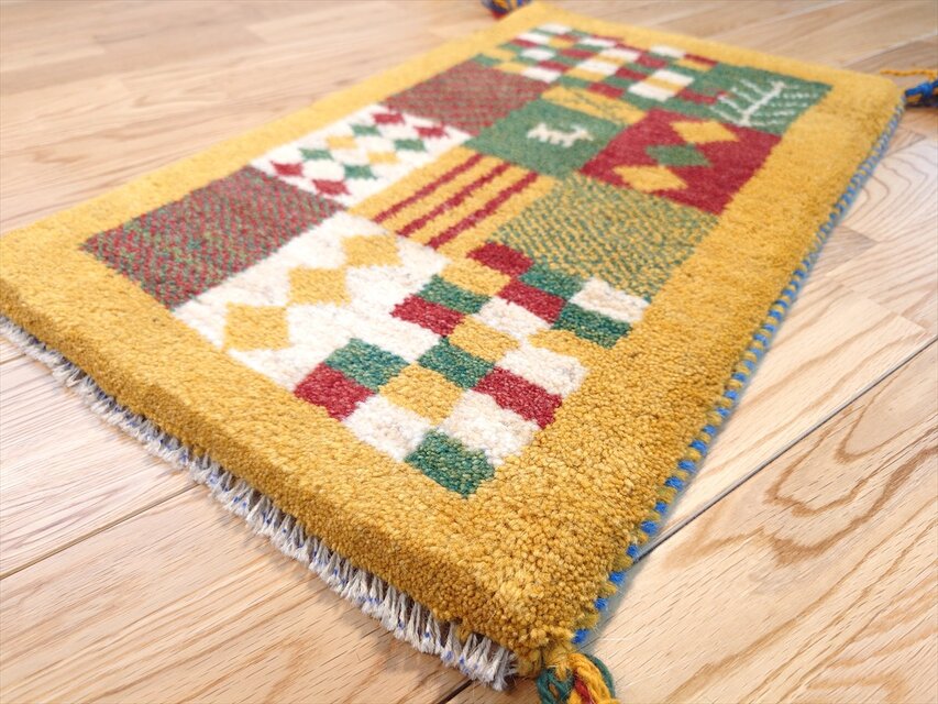 ペルシャ ギャッベ 玄関マット小 60x38cm 黄金色 パネル柄