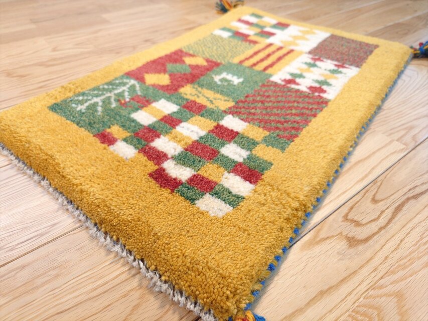 ペルシャ ギャッベ 玄関マット小 60x38cm 黄金色 パネル柄