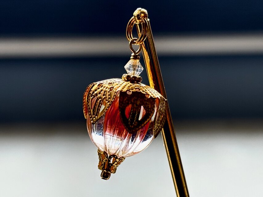 かんざし　鬼灯の様なオレンジとクリアカラーの２トーンカラービーズ　一本挿し　一本簪　涼しげ　夏　ホオズキ　ほおずき