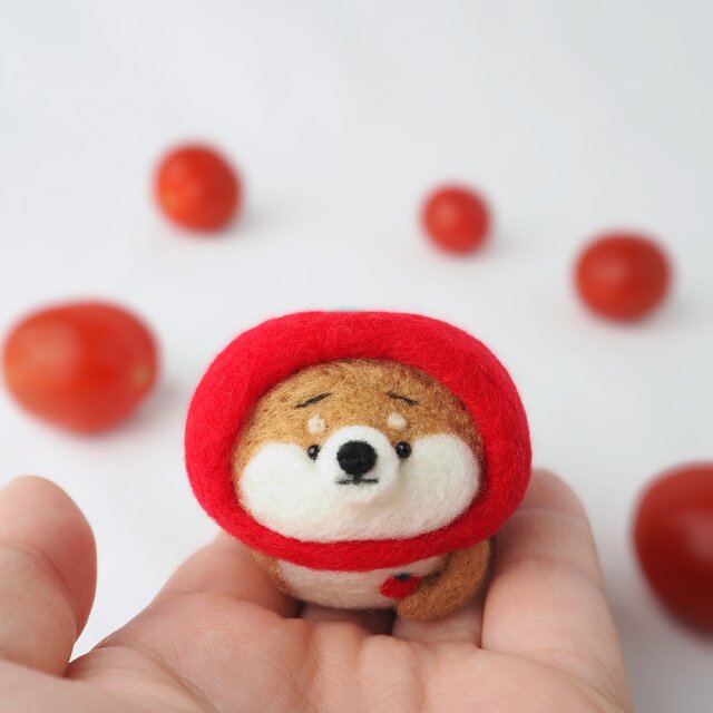 受注製作】-夏野菜- トマトになりきるまゆ柴犬(赤柴・黒柴・白柴