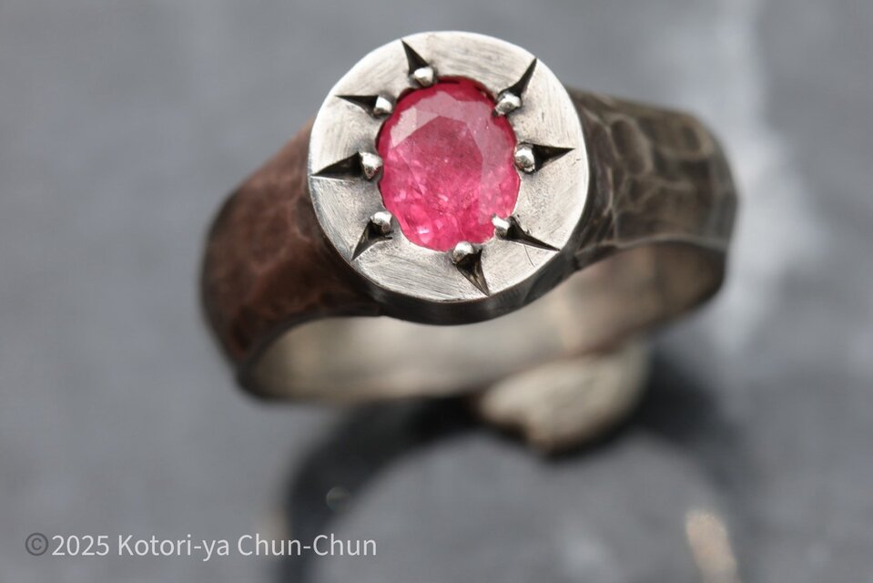 タンザニア マヘンゲ産 スピネルクラスター タンザニア・マヘンゲ産ピンクスピネル原石・ルース2石セット