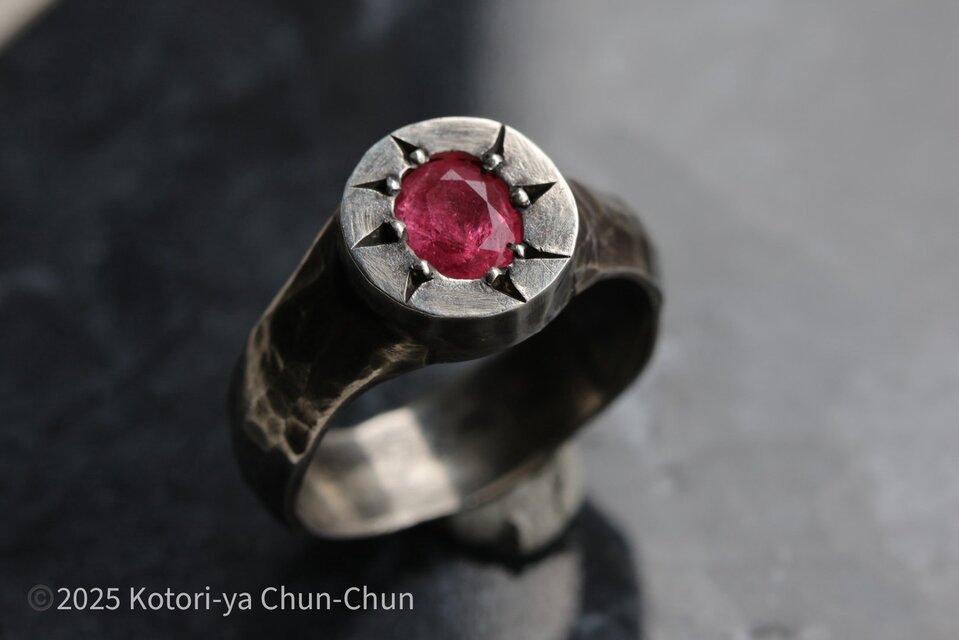 タンザニア マヘンゲ産 スピネルクラスター タンザニア・マヘンゲ産ピンクスピネル原石・ルース2石セット