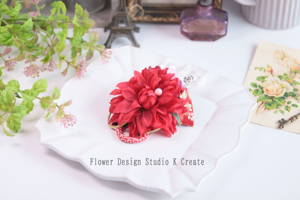 和風の赤いダリアのヘアクリップ お花 浴衣髪飾り ヘアクリップ
