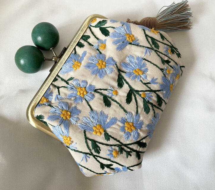 受注制作季節を彩る刺しゅう親子がま口財布〈初夏〉 - YHT50\\u0027S ハンドメイド　親子がま口財布　刺繍生地