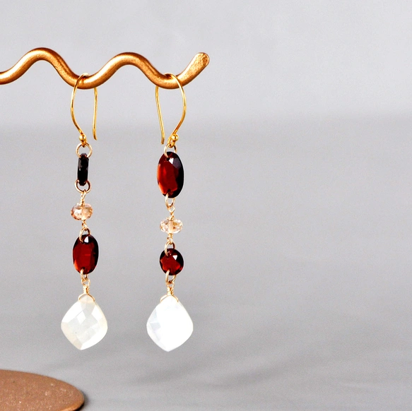 紅うつろい」 14kgf/ホワイトムーンストンxレッドガーネット