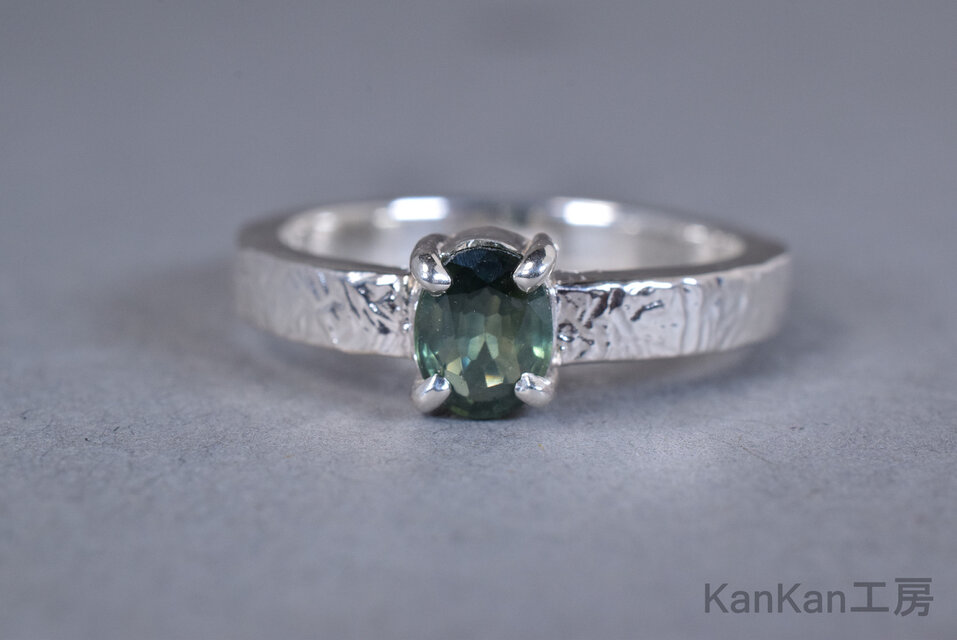 サファイアのリング