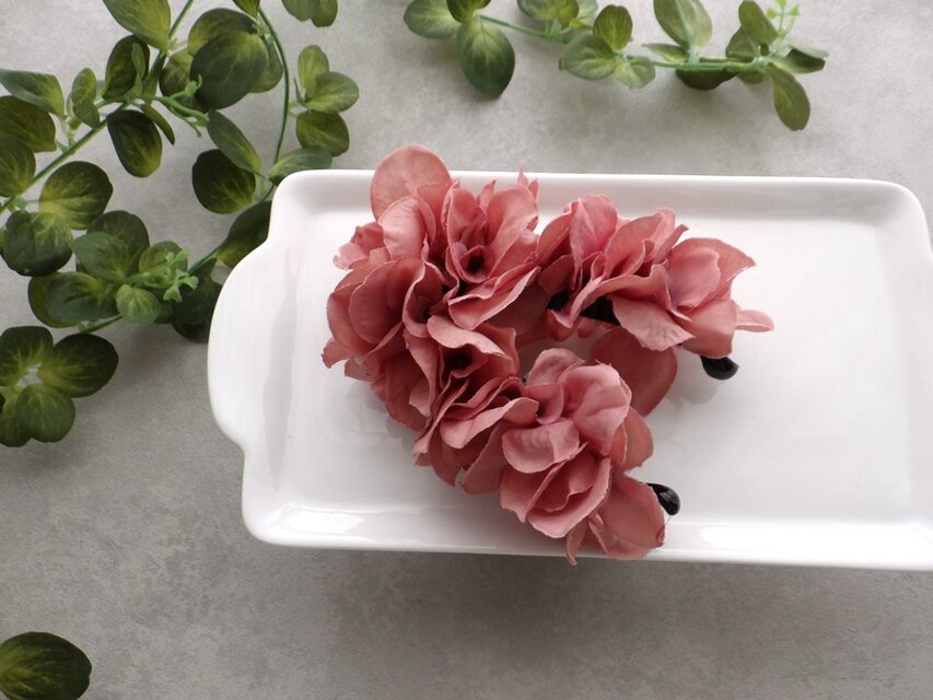 紫陽花のバナナクリップ ■ シックカラー 4色展開 ■  モーブピンク