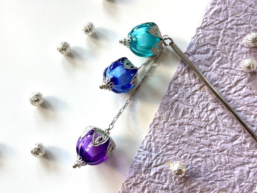 かんざし 鬼灯の様な2トーンカラーのビーズ3連 青系 一本挿し